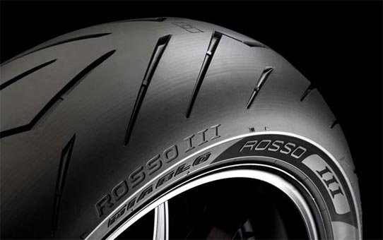 Moto opon PIrelli diablo rosso 3